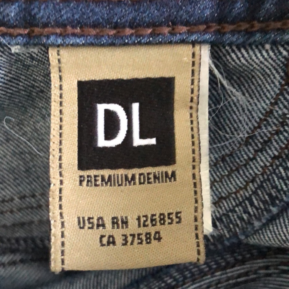 DL1961 Jeans - Picture 8 of 8